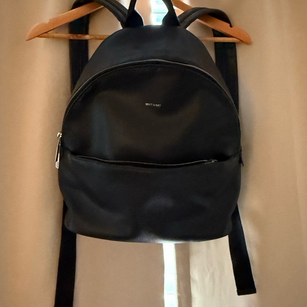 Matt & Nat Black Urban Backpack with Modern Design